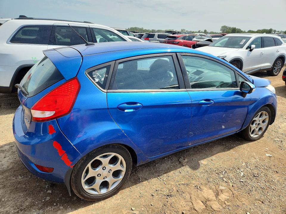 2011 Ford Fiesta მანქანა იყიდება აუქციონზე, vin: 3FADP4FJ1BM176890, აუქციონის ნომერი: 60393276