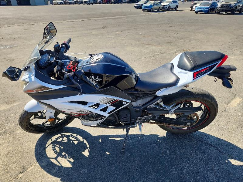 60560316 :رقم المزاد ، JKAEX8A1XEA004608 vin ، 2014 Kawasaki Ex300 مزاد بيع