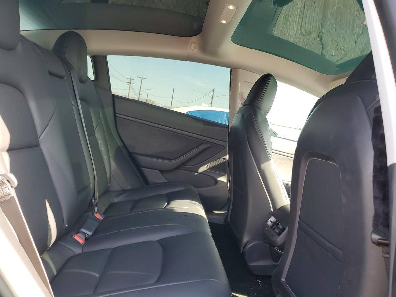61782396 :رقم المزاد ، 5YJ3E1EB2MF877465 vin ، 2021 Tesla Model 3 مزاد بيع