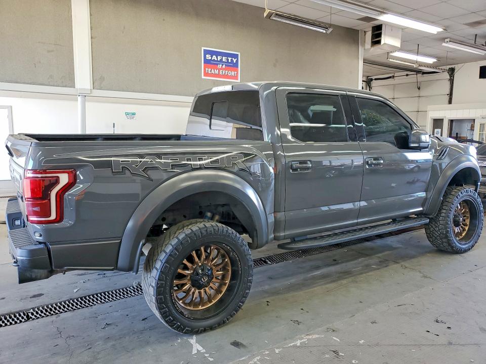 62460976 :رقم المزاد ، 1FTFW1RG0JFC35432 vin ، 2018 Ford F150 مزاد بيع
