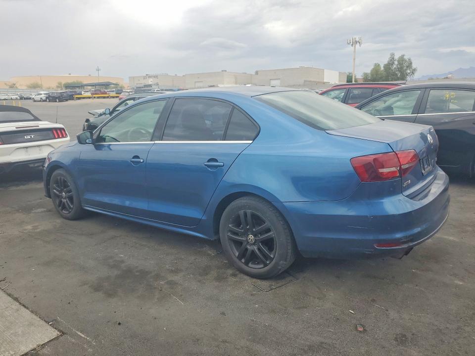 61048166 :رقم المزاد ، 3VW2B7AJ7HM306945 vin ، 2017 Volkswagen Jetta مزاد بيع