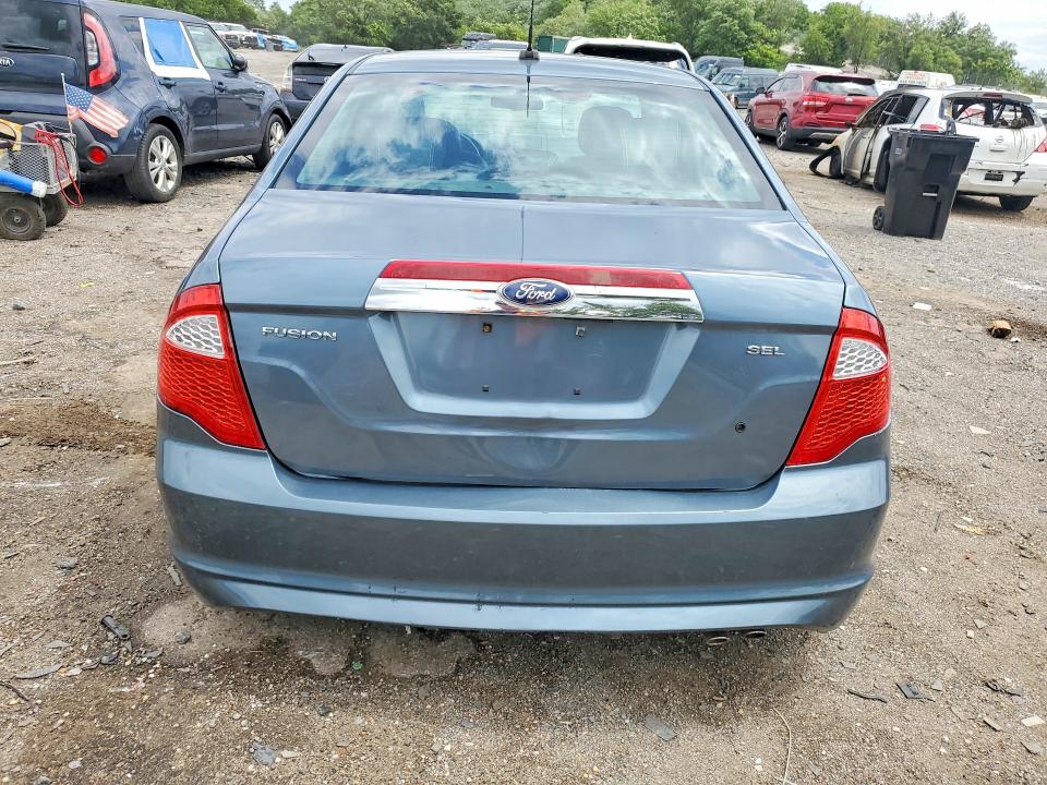 60461546 :رقم المزاد ، 3FAHP0JA3BR334117 vin ، 2011 Ford Fusion مزاد بيع