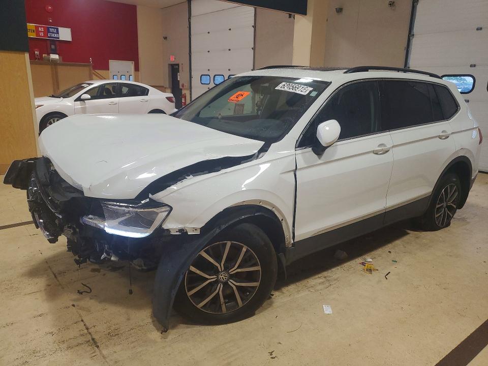 62056916 :رقم المزاد ، 3VV2B7AX4JM205263 vin ، 2018 Volkswagen Tiguan مزاد بيع
