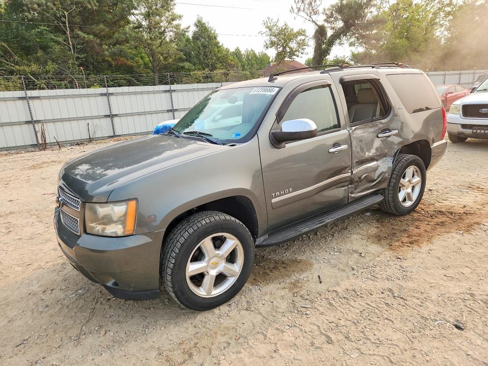 Auction sale of the 2011 Chevrolet Tahoe, vin: 1GNSKCE08BR176863, lot number: 61299666