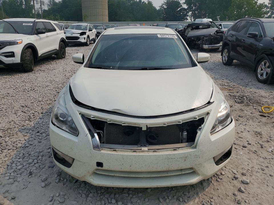 Продаж на аукціоні авто 2015 Nissan Altima, vin: 1N4AL3AP2FC285564, номер лоту: 60979156