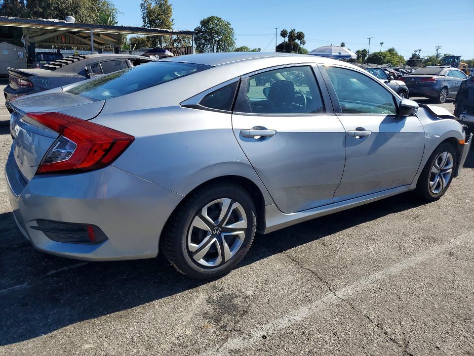 62158646 :رقم المزاد ، 2HGFC2F54GH557811 vin ، 2016 Honda Civic مزاد بيع