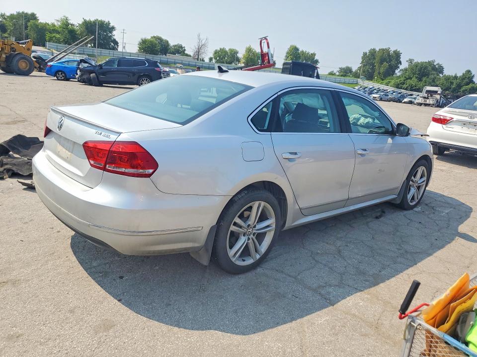 Продаж на аукціоні авто 2015 Volkswagen Passat, vin: 1VWCV7A33FC053005, номер лоту: 62703746