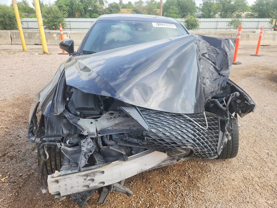61220966 :رقم المزاد ، JTHBA1D22J5074546 vin ، 2018 Lexus Is مزاد بيع