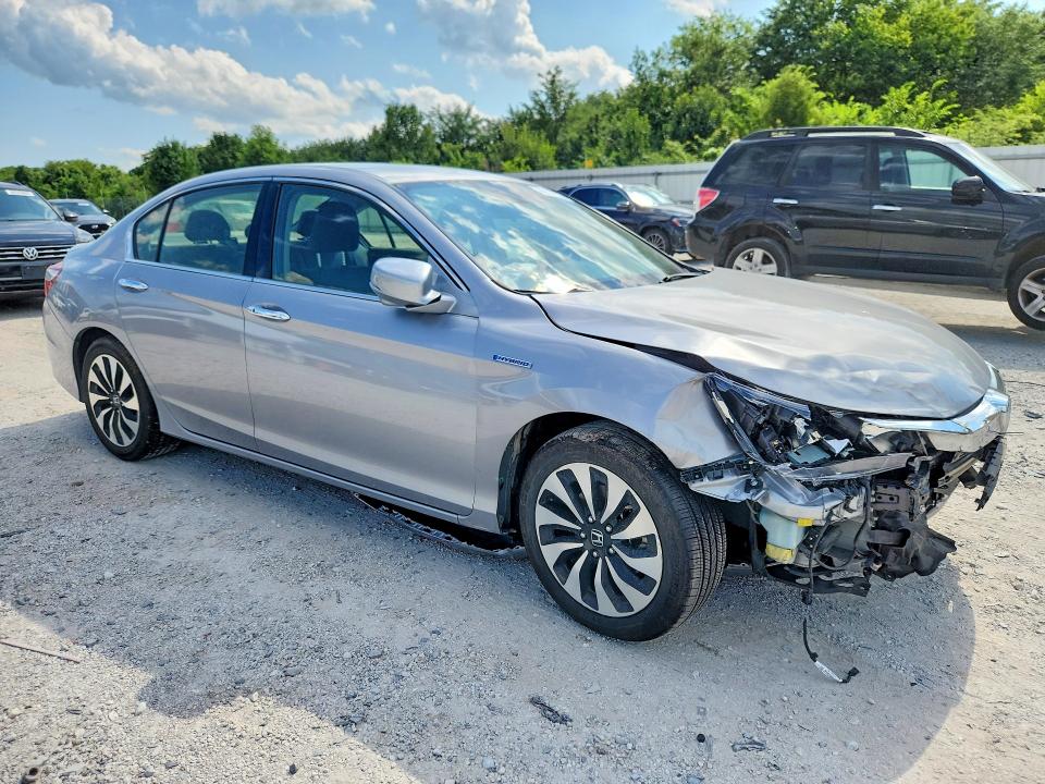 Продаж на аукціоні авто 2017 Honda Accord, vin: JHMCR6F36HC012024, номер лоту: 60147526