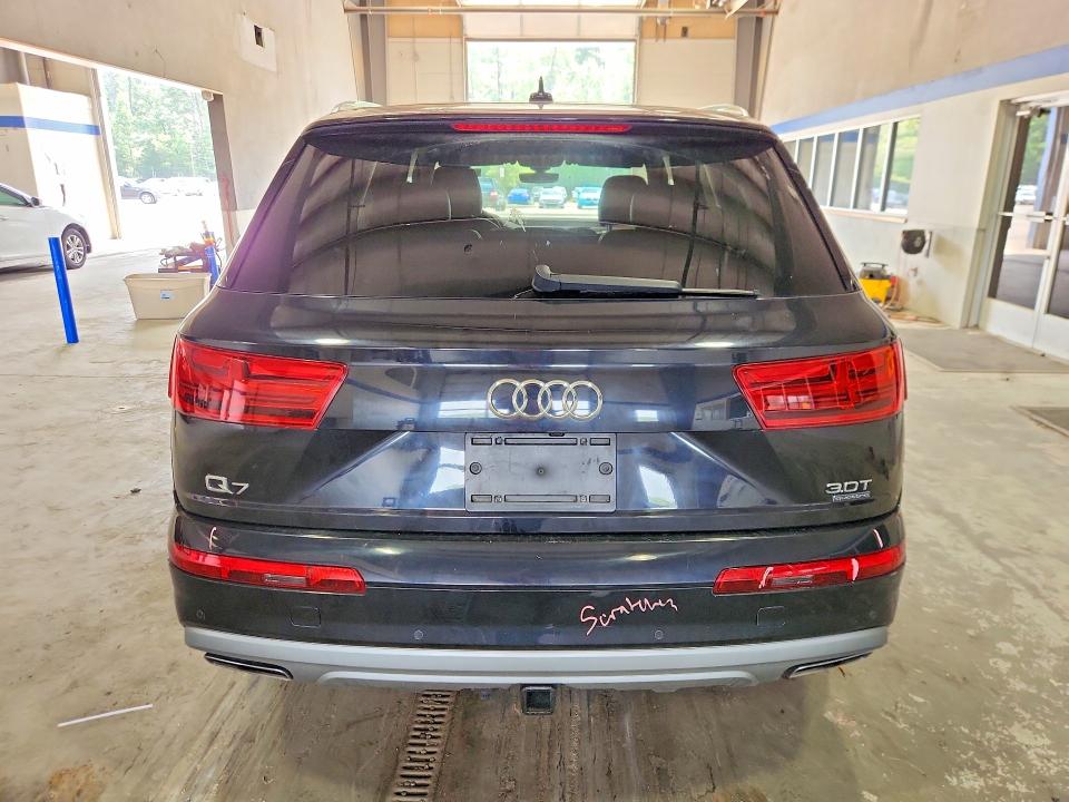 Продаж на аукціоні авто 2018 Audi Q7, vin: WA1LAAF70JD031404, номер лоту: 62044696