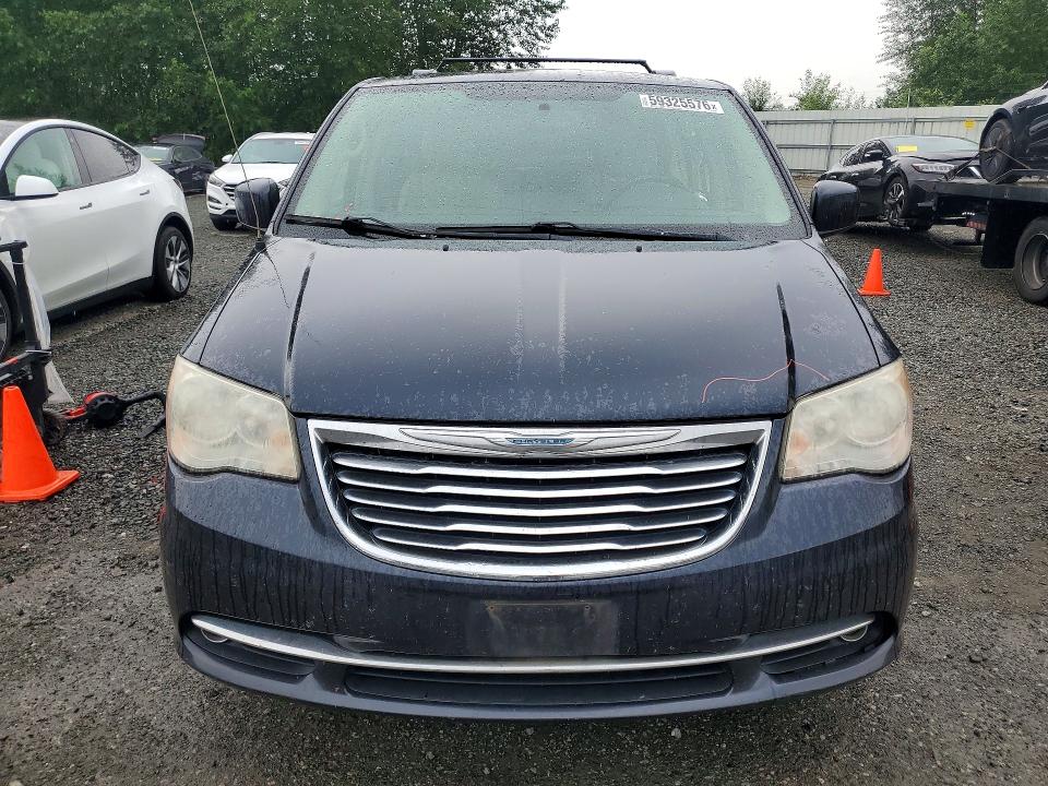 59325576 :رقم المزاد ، 2C4RC1BG1DR593992 vin ، 2013 Chrysler Town & Country مزاد بيع