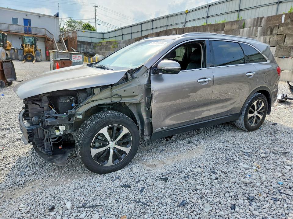 61732326 :رقم المزاد ، 5XYPHDA57GG098098 vin ، 2016 Kia Sorento مزاد بيع