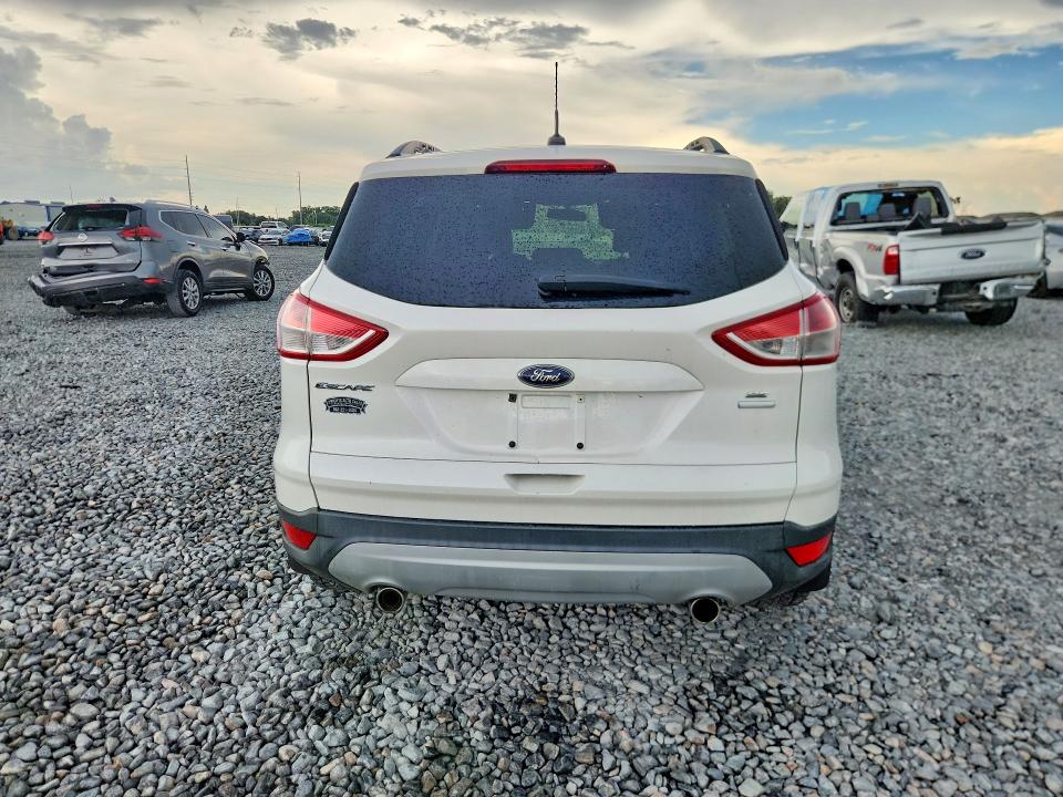 2013 Ford Escape მანქანა იყიდება აუქციონზე, vin: 1FMCU9GXXDUA82807, აუქციონის ნომერი: 60189416