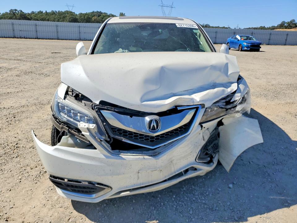 62715396 :رقم المزاد ، 5J8TB4H57HL028890 vin ، 2017 Acura Rdx مزاد بيع