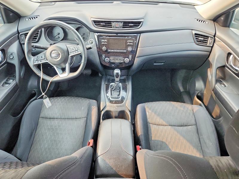 60868046 :رقم المزاد ، 5N1AT2MV8HC844791 vin ، 2017 Nissan Rogue مزاد بيع