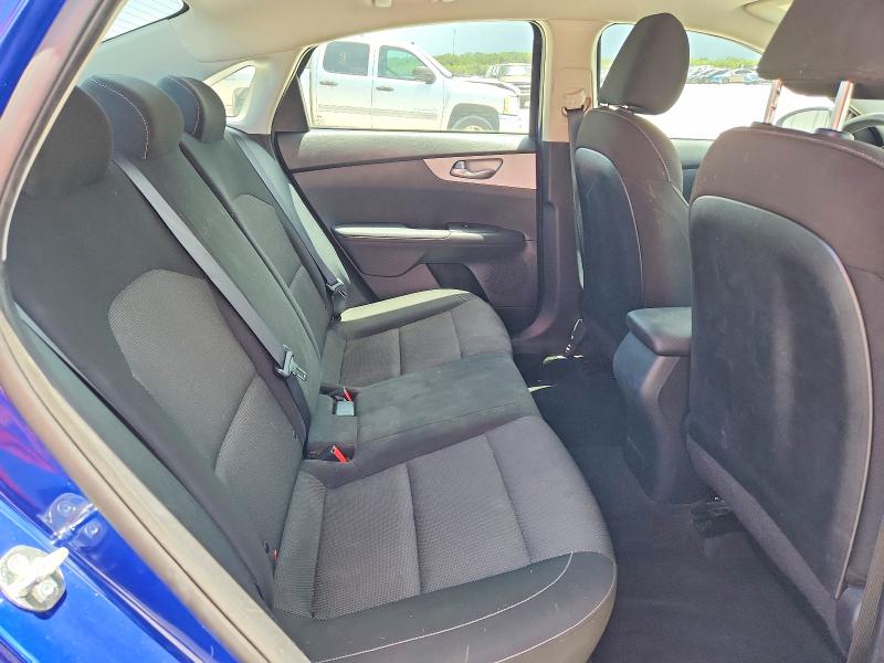 2023 Kia Forte მანქანა იყიდება აუქციონზე, vin: 3KPF24AD7PE677996, აუქციონის ნომერი: 60683226