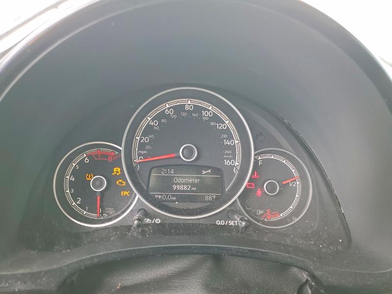 2018 Volkswagen Beetle მანქანა იყიდება აუქციონზე, vin: 3VWFD7AT4JM714189, აუქციონის ნომერი: 62108146
