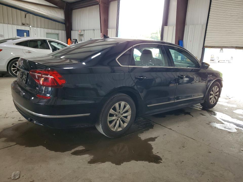 Продаж на аукціоні авто 2017 Volkswagen Passat, vin: 1VWDT7A30HC035509, номер лоту: 62441306