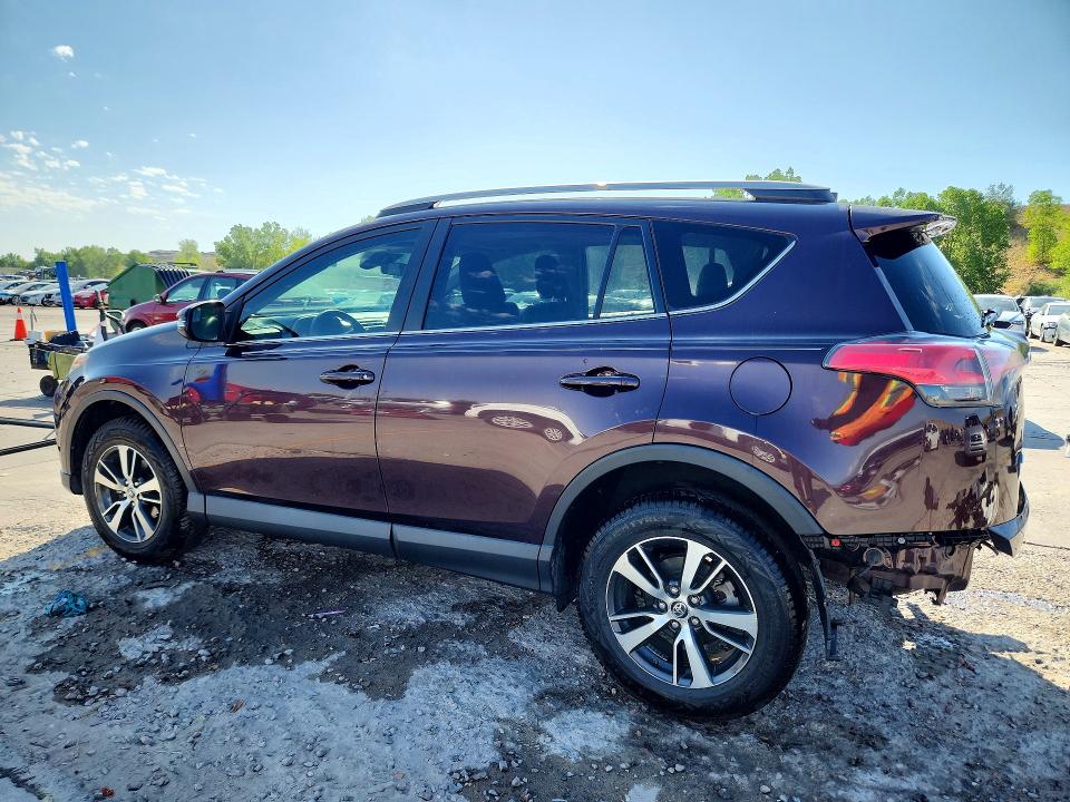 Aukcja sprzedaży 2017 Toyota Rav4, vin: 2T3RFREV8HW589904, numer aukcji: 61732526