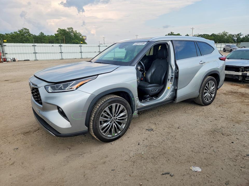 Auction sale of the 2021 Toyota Highlander, vin: 5TDFARAH5MS012423, lot number: 62613136