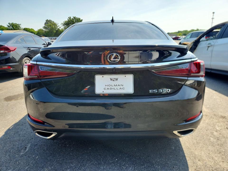 60765106 :رقم المزاد ، 58ADZ1B15LU078844 vin ، 2020 Lexus Es مزاد بيع