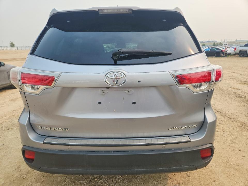 61361006 :رقم المزاد ، 5TDDKRFH8GS337276 vin ، 2016 Toyota Highlander مزاد بيع