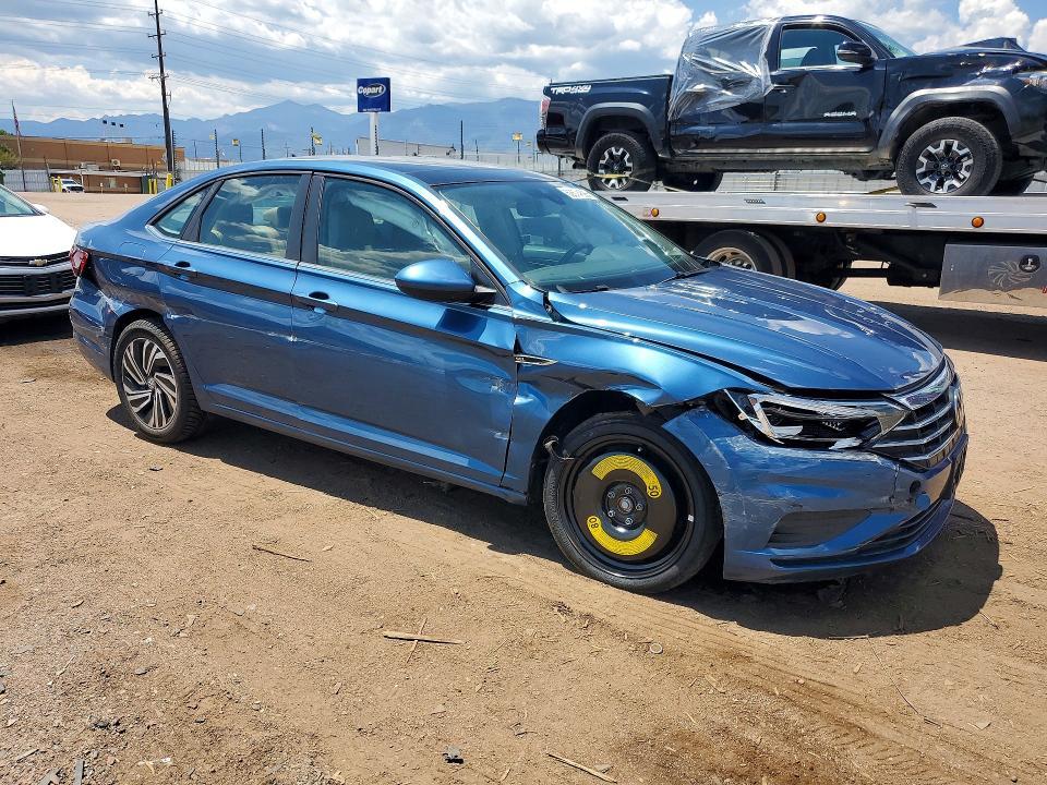 62674696 :رقم المزاد ، 3VWEB7BU8LM073804 vin ، 2020 Volkswagen Jetta مزاد بيع