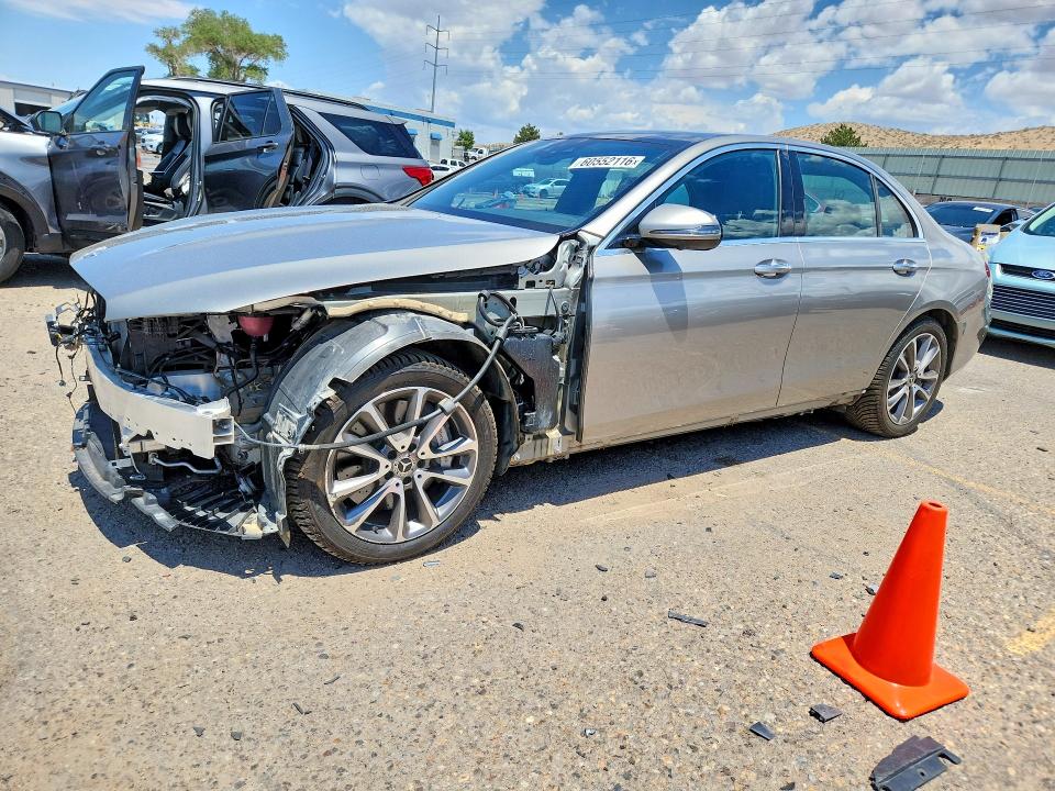 60552116 :رقم المزاد ، W1KZF5KB0MA954903 vin ، 2021 Mercedes-benz E مزاد بيع