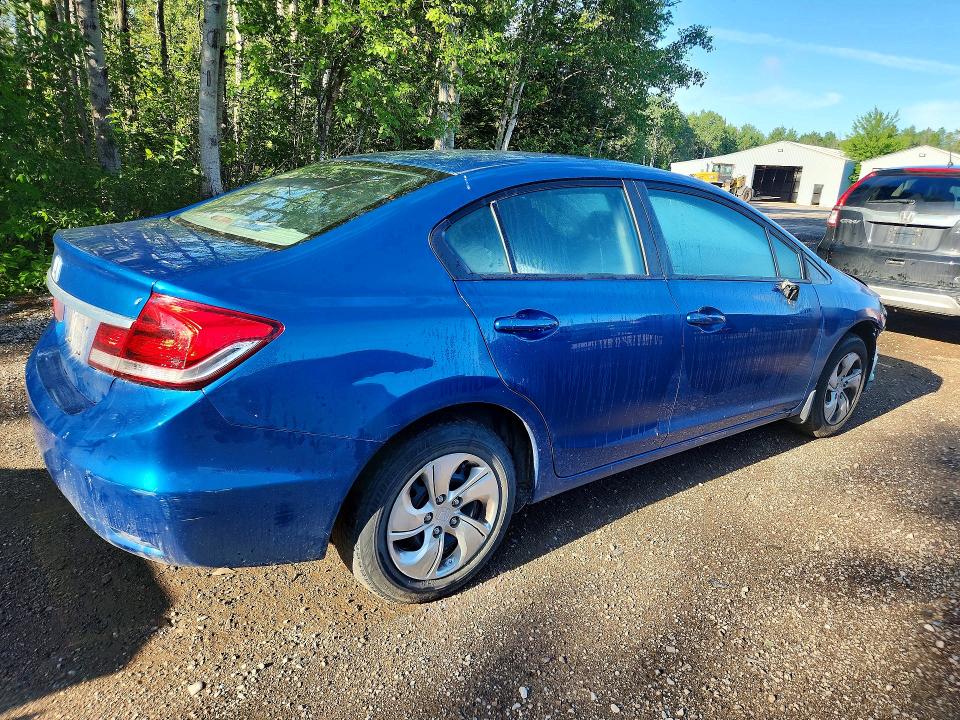 Продажа на аукционе авто 2015 Honda Civic, vin: 2HGFB2F45FH044852, номер лота: 59606196