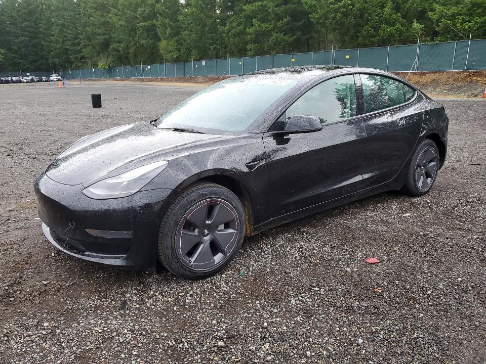 60221656 :رقم المزاد ، 5YJ3E1EA2NF287999 vin ، 2022 Tesla Model 3 مزاد بيع