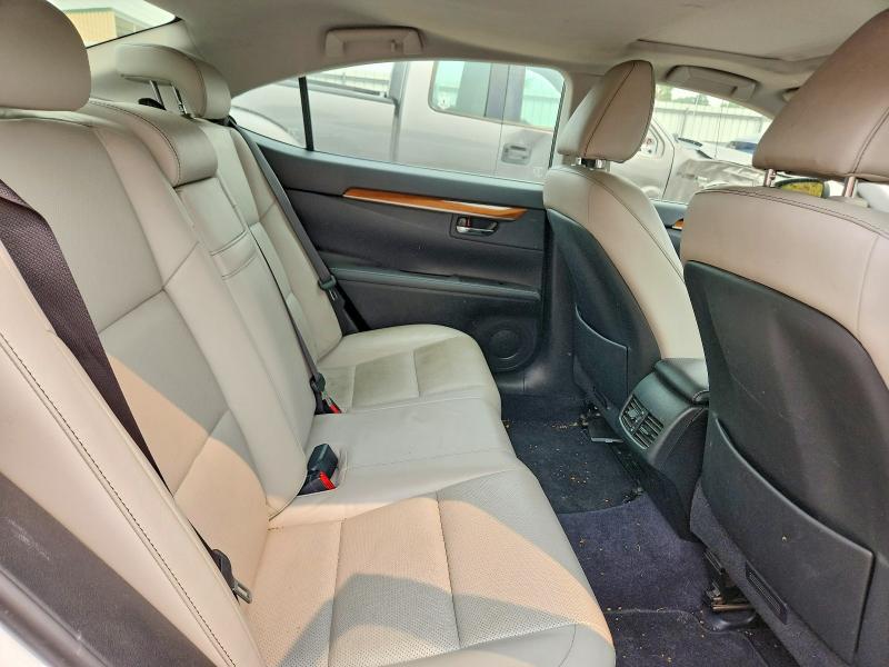 61150236 :رقم المزاد ، JTHBW1GG5F2080763 vin ، 2015 Lexus Es مزاد بيع