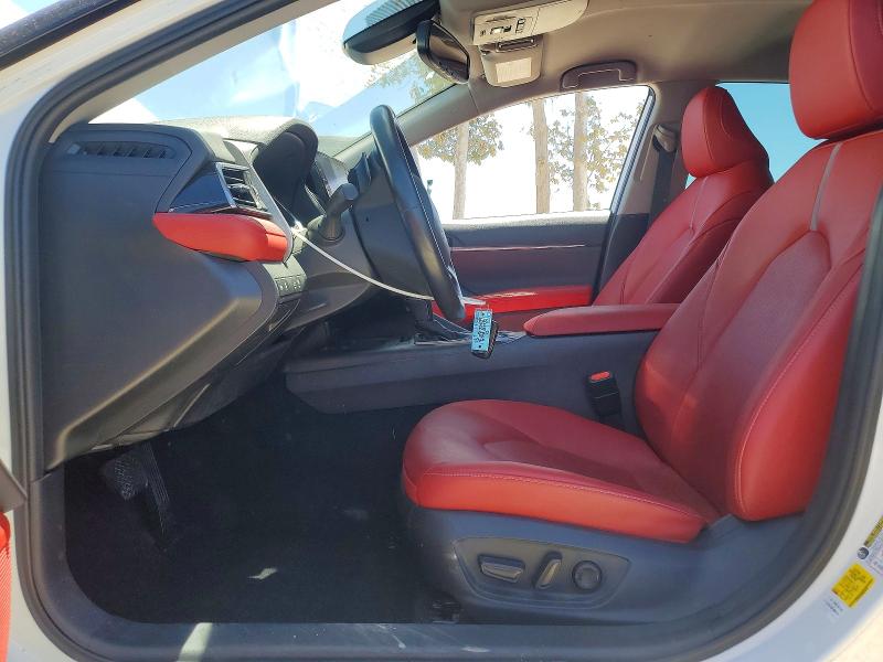 Продажа на аукционе авто 2022 Toyota Camry, vin: 4T1K31AK3NU033530, номер лота: 62525886
