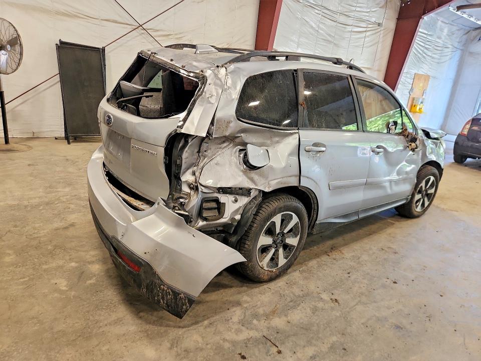 Продаж на аукціоні авто 2017 Subaru Forester, vin: JF2SJAGC9HH499293, номер лоту: 60551256