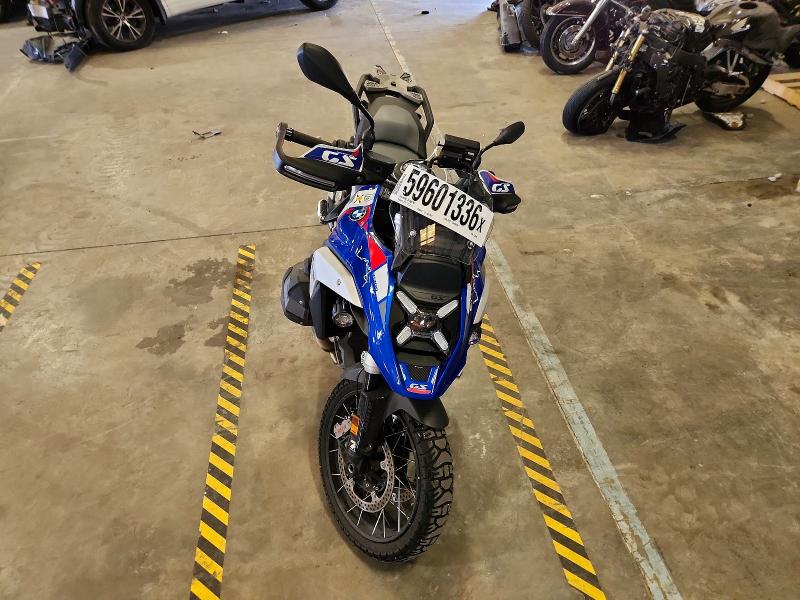 59601336 :رقم المزاد ، WB10M2305S6L52869 vin ، 2025 Bmw R 1300 مزاد بيع