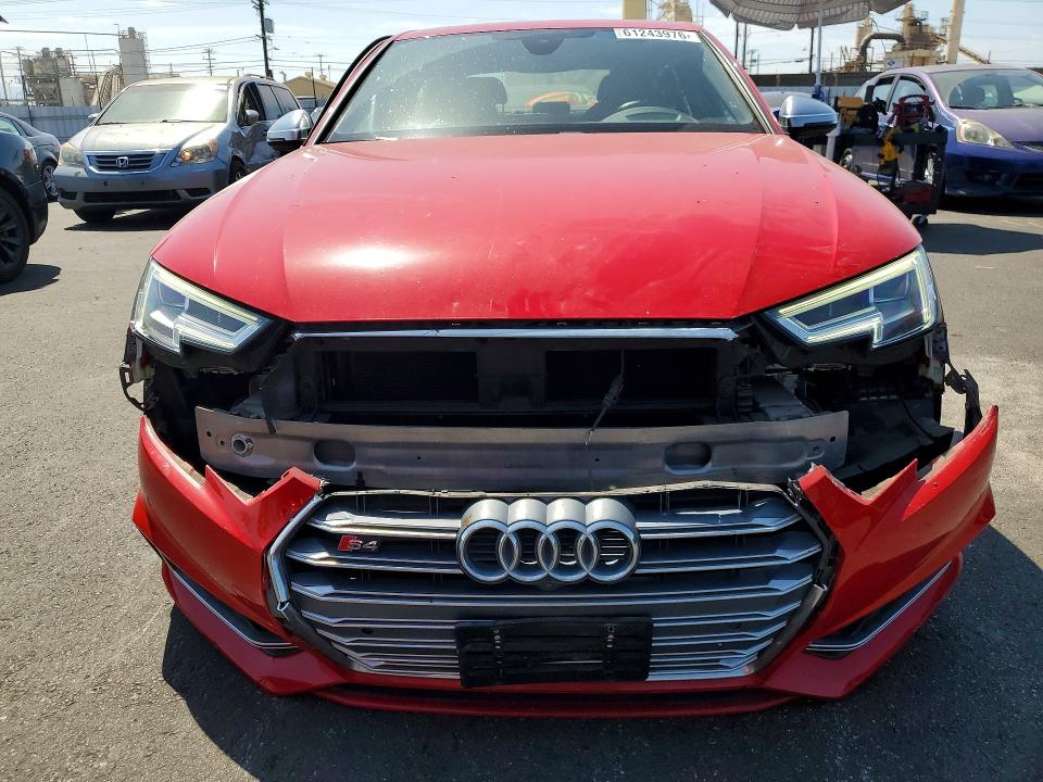 2018 Audi S4 მანქანა იყიდება აუქციონზე, vin: WAUC4AF43JA001332, აუქციონის ნომერი: 61243976
