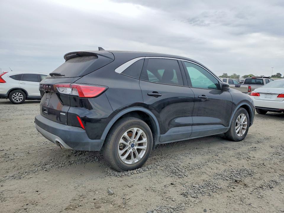 60901976 :رقم المزاد ، 1FMCU0G67LUC27352 vin ، 2020 Ford Escape مزاد بيع
