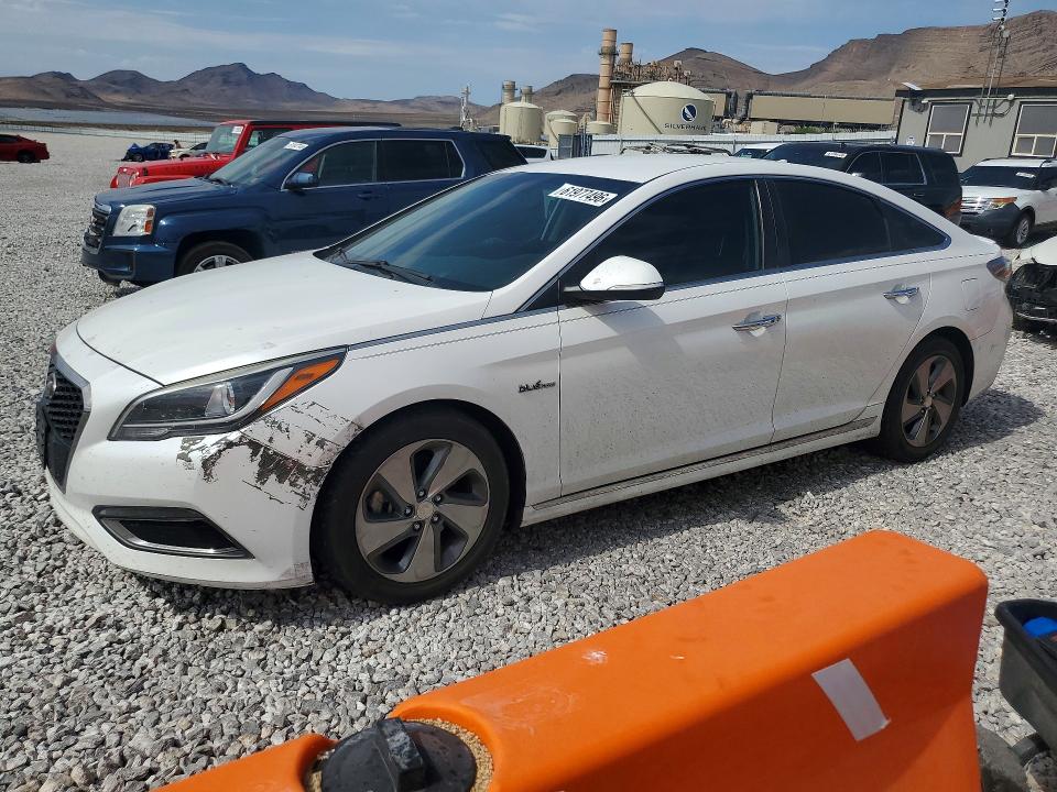 2017 Hyundai Sonata Hybrid მანქანა იყიდება აუქციონზე, vin: KMHE34L39HA067837, აუქციონის ნომერი: 61977496