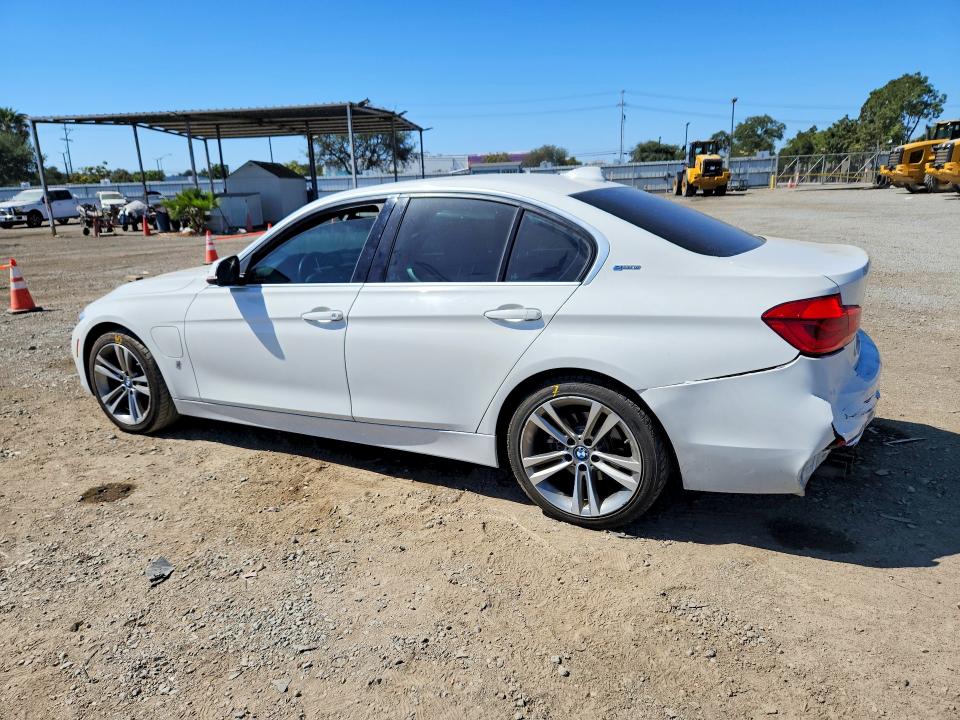 2017 Bmw 330e მანქანა იყიდება აუქციონზე, vin: WBA8E1C30HA156896, აუქციონის ნომერი: 60702146