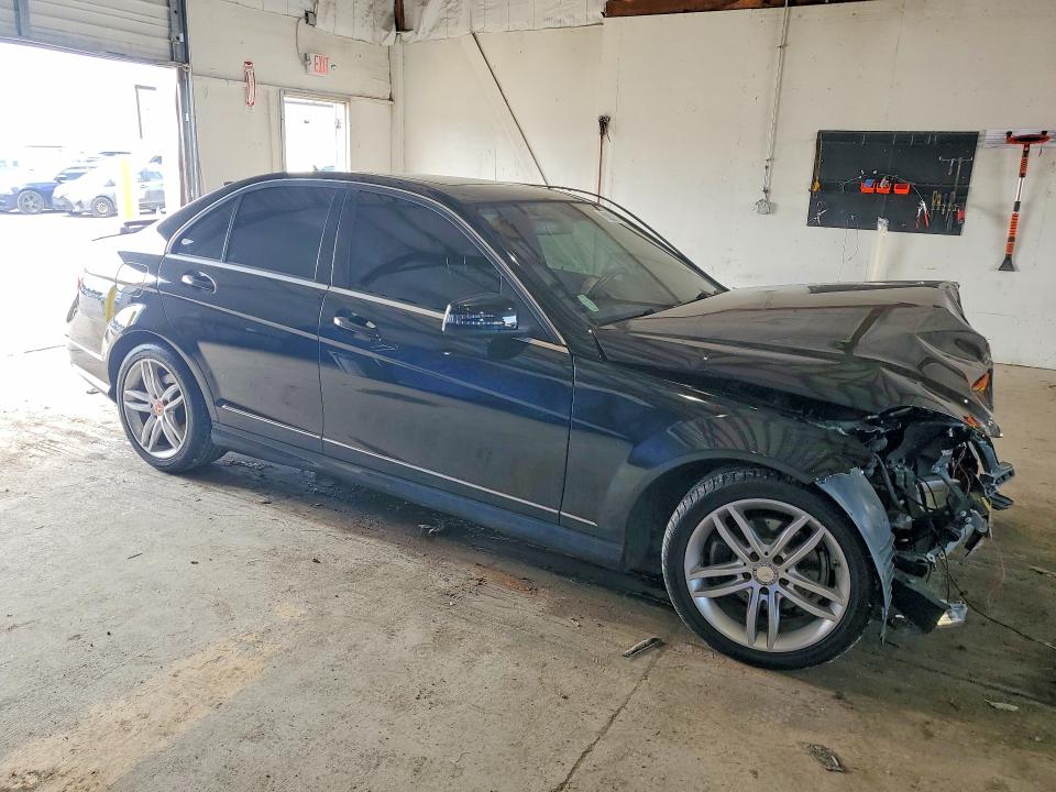 Продаж на аукціоні авто 2012 Mercedes-benz C, vin: WDDGF8BB7CR212765, номер лоту: 60209746