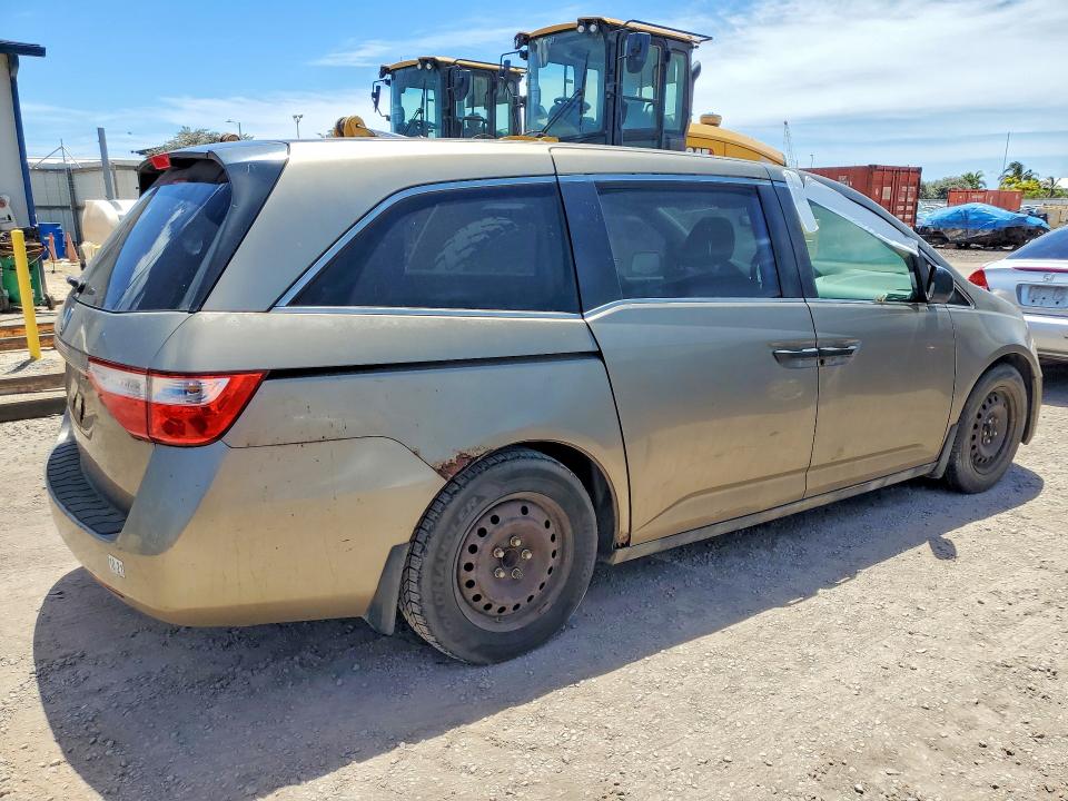 61125516 :رقم المزاد ، 5FNRL5H22BB060657 vin ، 2011 Honda Odyssey مزاد بيع