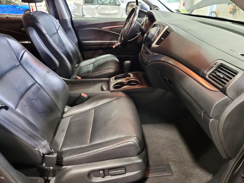 Продажа на аукционе авто 2017 Honda Pilot, vin: 5FNYF6H88HB004311, номер лота: 61576356