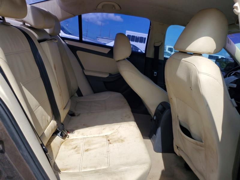 62466546 :رقم المزاد ، 3VWDZ7AJXBM133126 vin ، 2011 Volkswagen Jetta مزاد بيع