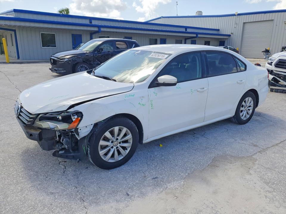 Aukcja sprzedaży 2015 Volkswagen Passat, vin: 1VWAT7A3XFC005918, numer aukcji: 62026016