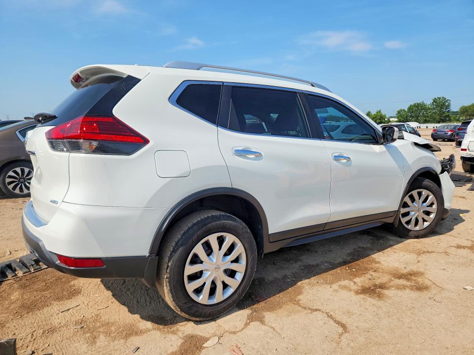 Продажа на аукционе авто 2017 Nissan Rogue, vin: KNMAT2MV5HP538435, номер лота: 61119426