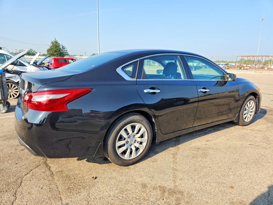 62970456 :رقم المزاد ، 1N4AL3AP7JC247790 vin ، 2018 Nissan Altima مزاد بيع