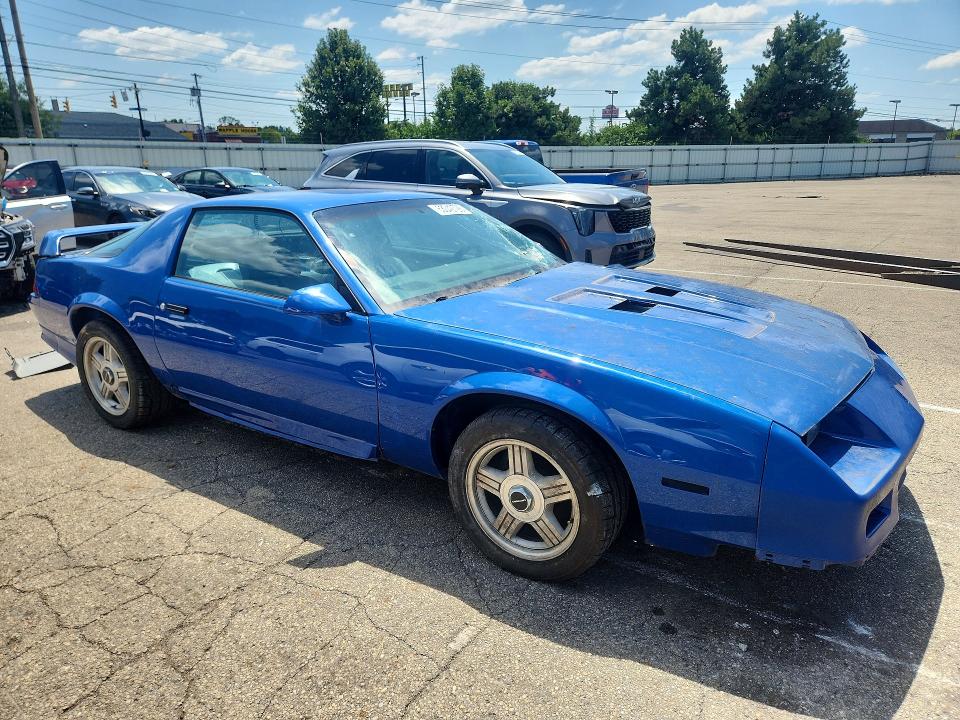 1991 Chevrolet Camaro მანქანა იყიდება აუქციონზე, vin: 1G1FP2387ML180674, აუქციონის ნომერი: 63042726