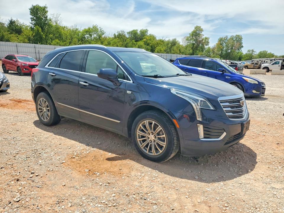 61591156 :رقم المزاد ، 1GYKNDRS0HZ260793 vin ، 2017 Cadillac Xt5 مزاد بيع