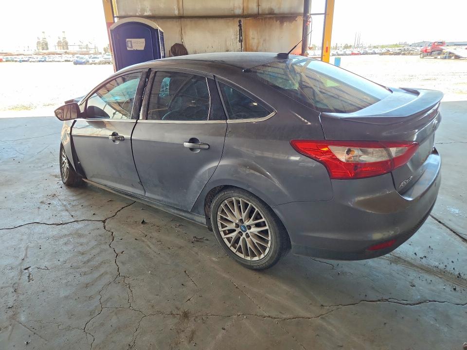 2013 Ford Focus მანქანა იყიდება აუქციონზე, vin: 1FADP3J26DL177824, აუქციონის ნომერი: 62532936