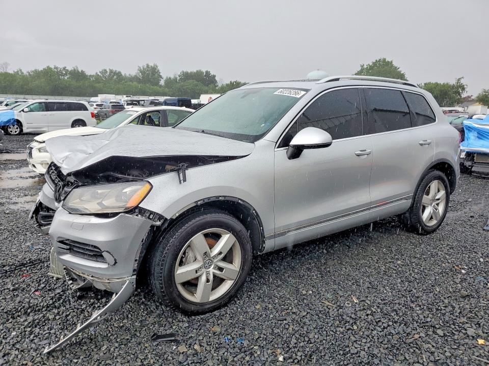 60226286 :رقم المزاد ، WVGEK9BP1CD009829 vin ، 2012 Volkswagen Touareg مزاد بيع