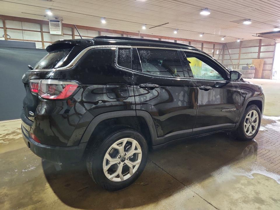 61423676 :رقم المزاد ، 3C4NJDBN5ST561058 vin ، 2025 Jeep Compass مزاد بيع